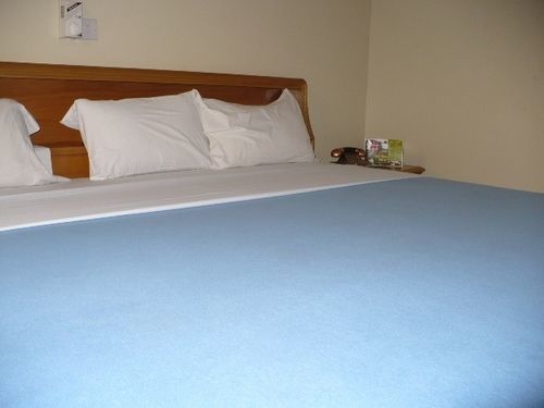 True Vine Hotel Kumasi Extérieur photo